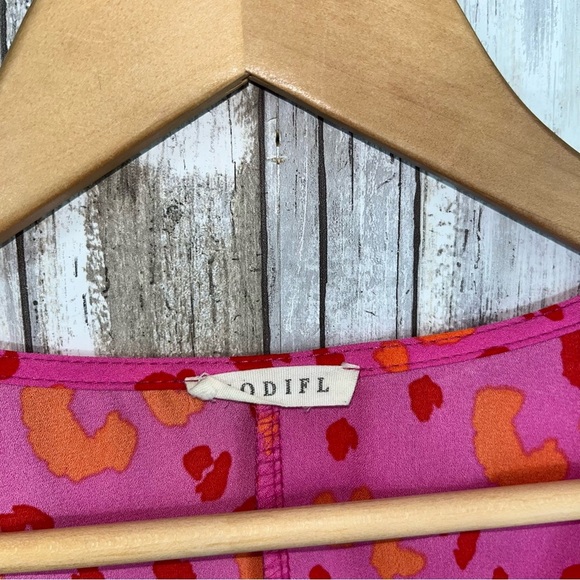 Jodifl Pink Leopard Oversized Blouse - Picture 6 of 6